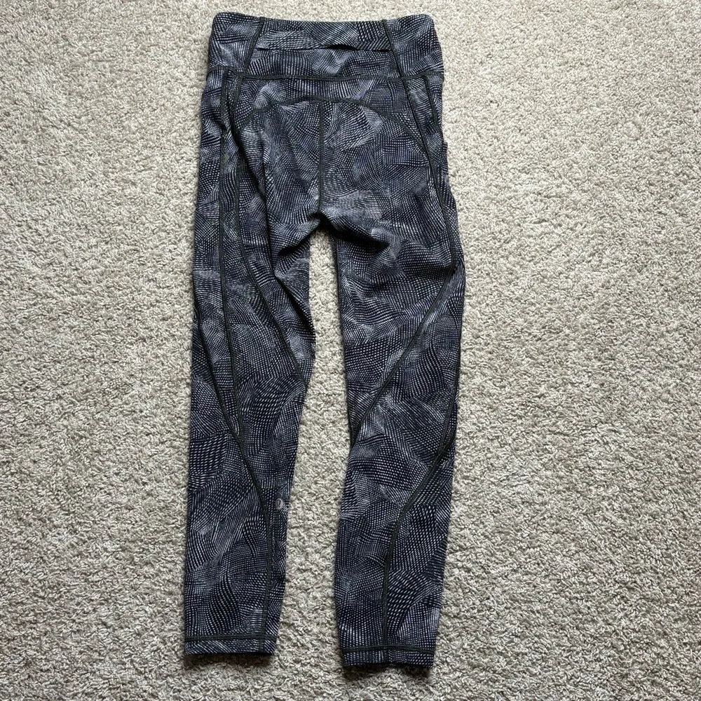 Lululemon Time To Sweat Crop 23